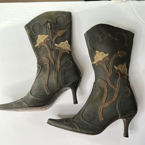 Vintage Kowalski Spanish Leather Boots with Flowers, size 38/ size 7